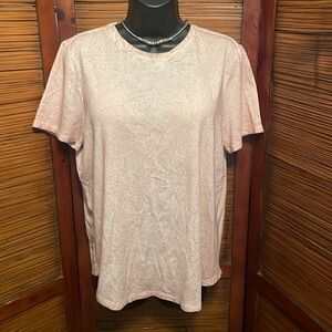 Lululemon Women’s size 8 Short Sleeve Shirt - stretchy